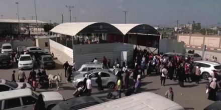 Foreign passport holders flee Gaza amidst border opening