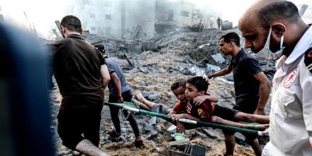 Devastation in Gaza. Israeli missiles hit Yarmouk Square