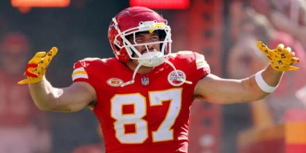 Kelce and Swift. A buzzing romance sparks speculation